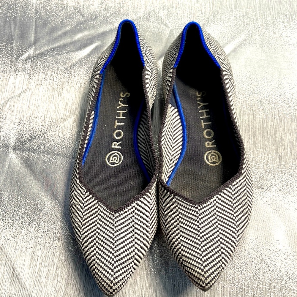 Rothy’s The Point in rare retired herringbone pattern‎ size 6.5